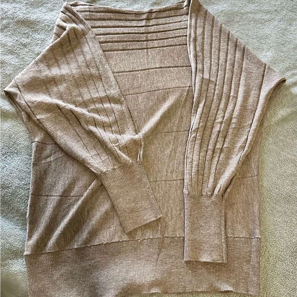 Shirt - Picture 3 of 7